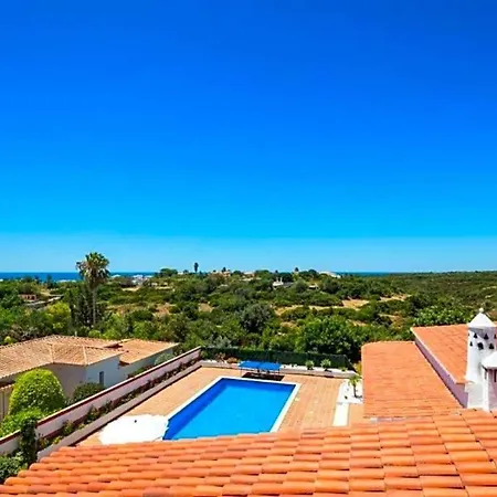 Carvoeiro Sleeps 8 Pool Wifi Villa Carvoeiro (Lagoa)